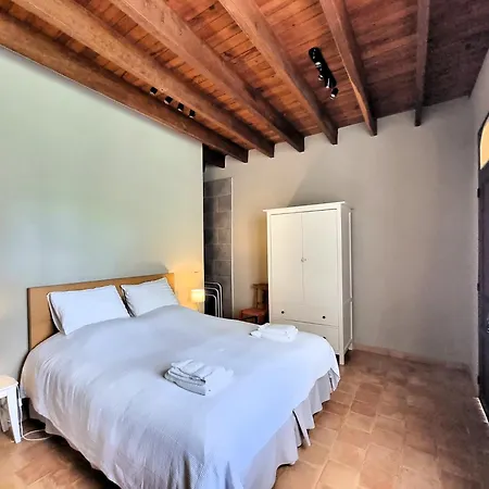 Maison Poche Couette-café 3*