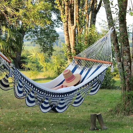 Maison Poche Oda ve Kahvaltı 3*