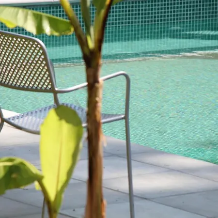 Maison Poche Oda ve Kahvaltı 3*