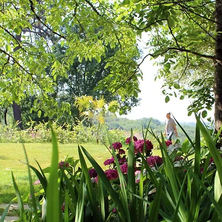 Maison Poche Bed and Breakfast 3*