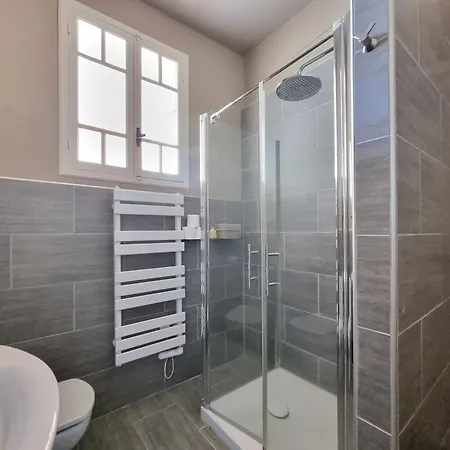 Alojamento de Acomodação e Pequeno-almoço Maison Poche 3*