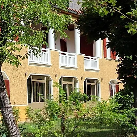 Maison Poche 3*