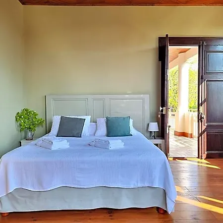 לינה וארוחת בוקר Maison Poche 3*