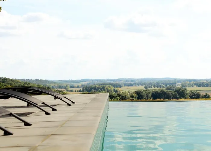 Alojamento de Acomodação e Pequeno-almoço Maison Poche