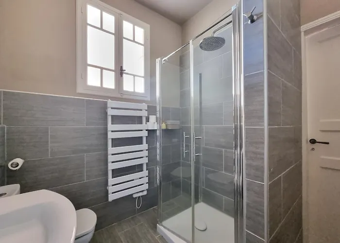 Alojamento de Acomodação e Pequeno-almoço Maison Poche 3*