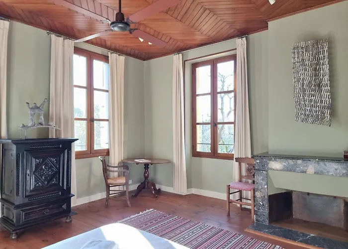 Alojamento de Acomodação e Pequeno-almoço Maison Poche